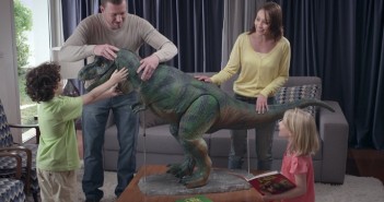 BRINCANDO COM OS DINOSSAUROS