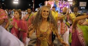 DESFILE DAS CAMPEÃS LOTOU O SAMBÓDROMO CARIOCA