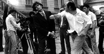CARLOS MANGA VOOU PARA O REINO DA PASÁRGADA