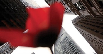 FLOWER BY KENZO “PLANTARÁ” PAPOULAS NA AVENIDA PAULISTA