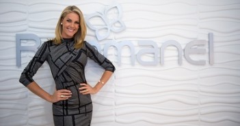 ANA HICKMANN BRILHA EM MIAMI