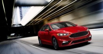 FORD FUSION 2017 COM DETECTOR DE BURACOS