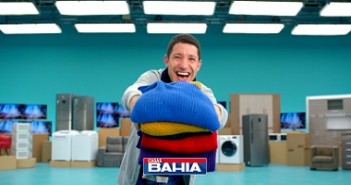 CASAS BAHIA EM AÇÃO NA CAMPANHA DO AGASALHO