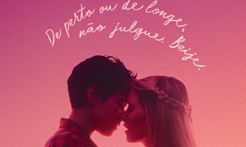 DE PERTO OU DE LONGE, NÃO JULGUE. BEIJE.