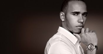 LEWIS HAMILTON VENCEU GP DO BRASIL DEBAIXO DE CHUVA